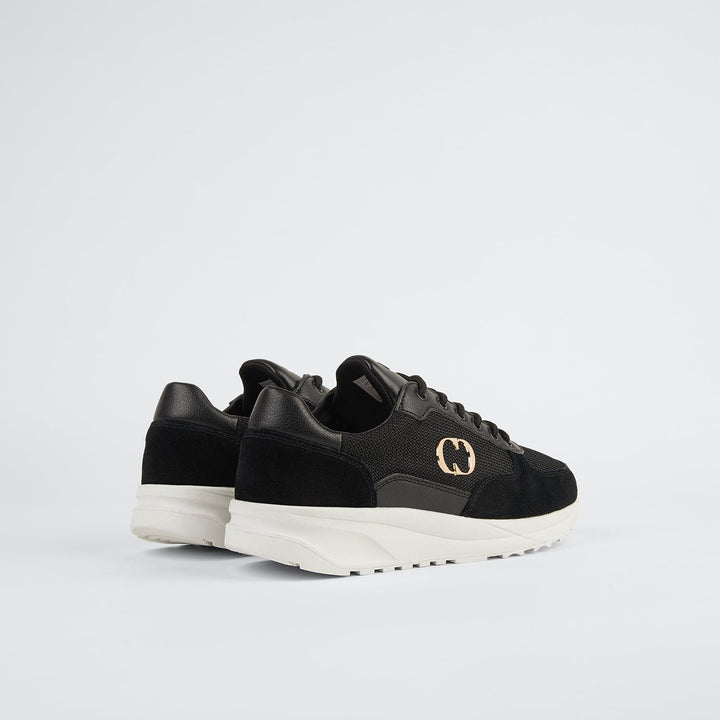 CHASE TRAINER - BLACK / WHITE